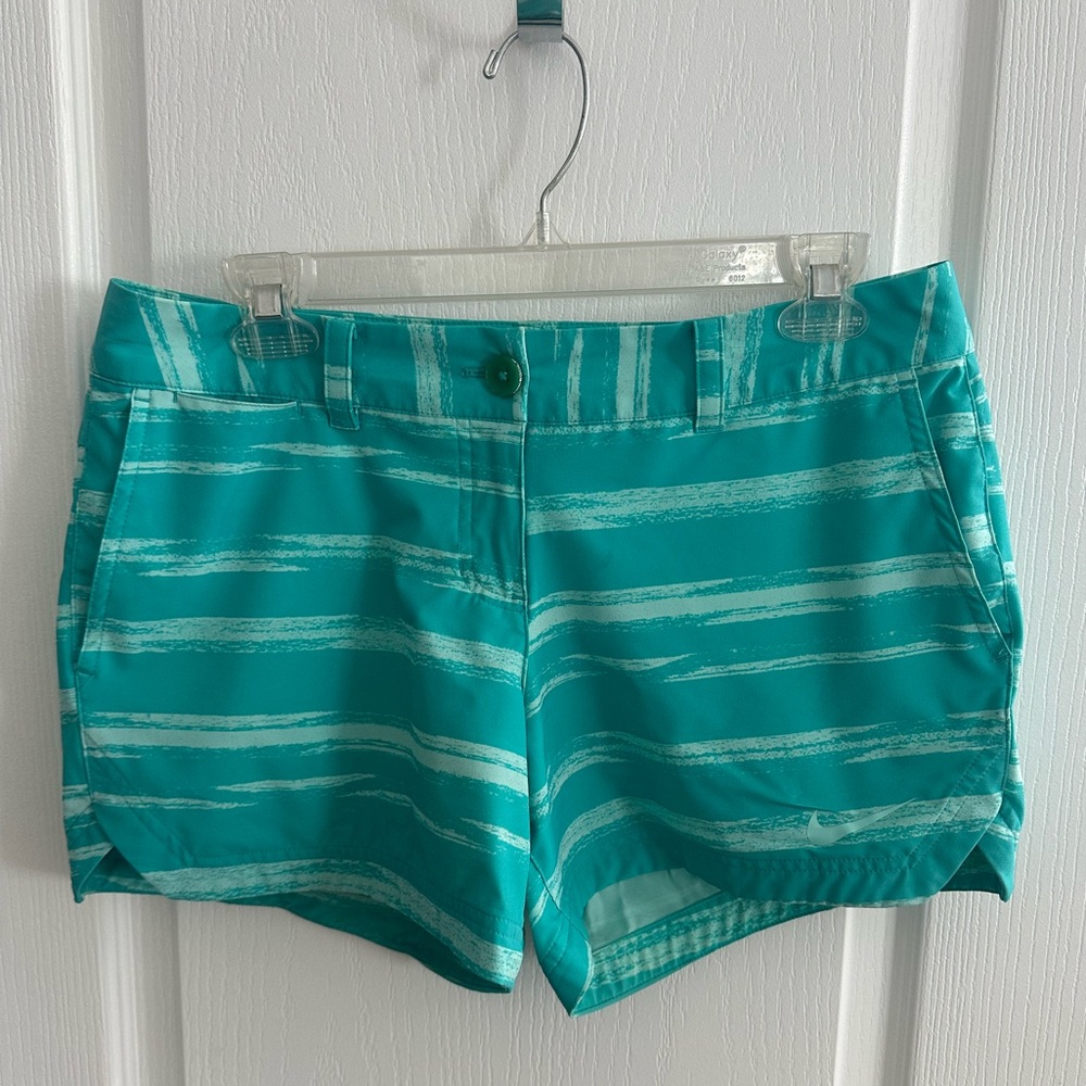 Teal Nike Women's Dri-Fit Golf Shorts size 8
